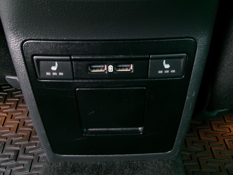 Škoda Octavia (2019) 1,5TSI DSG AC TEMP ČR - fotka 36 z 36