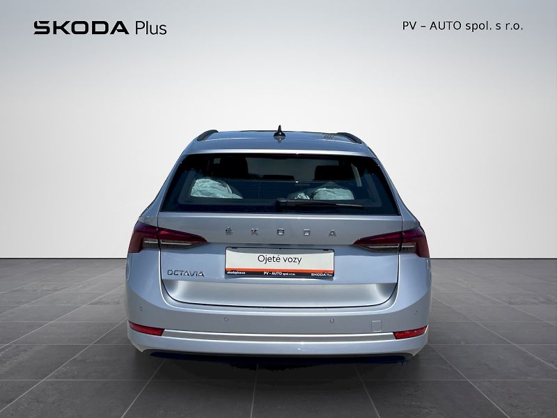 Škoda Octavia (2020) 1.5 TSI 110kW Ambition Plus co - fotka 27 z 33