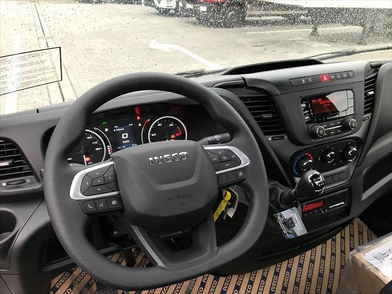 Iveco Daily (2026) 3,0   70C18H nosič kontejnerů - fotka 3 z 9