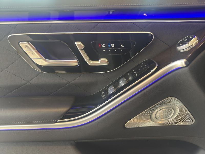 Mercedes-Benz Třídy S (2025) S350d 4MATIC Long - fotka 10 z 26