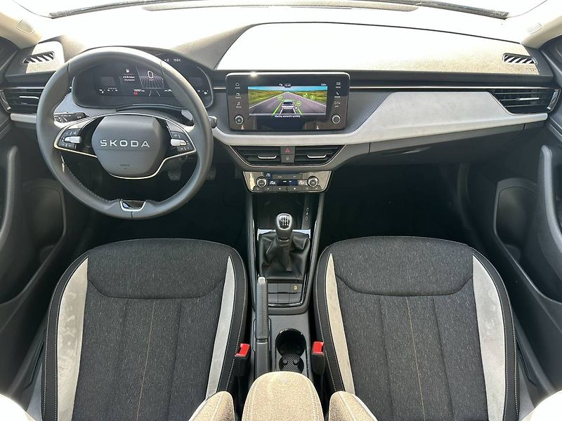 Škoda Kamiq Top Selection 1,0 TSI 85kW MT6 - fotka 5 z 29