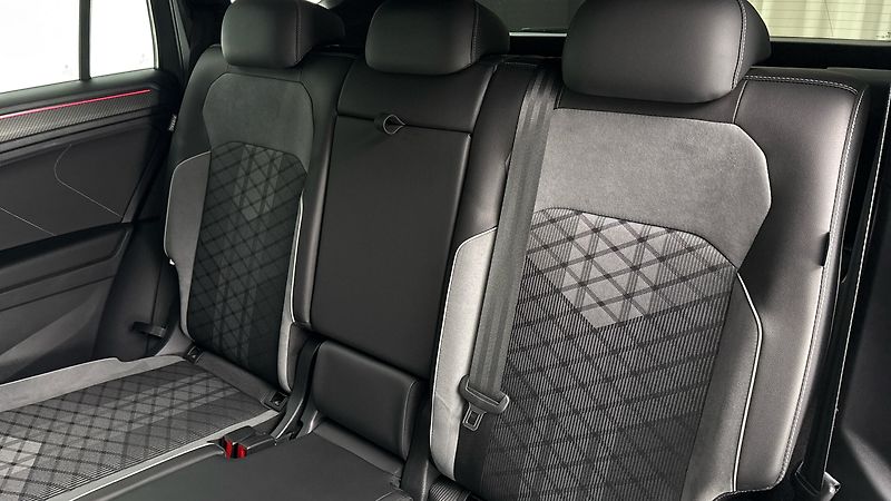 Volkswagen Tiguan Allspace 2.0 TDI DSG 4MOTION R-Line - fotka 16 z 29