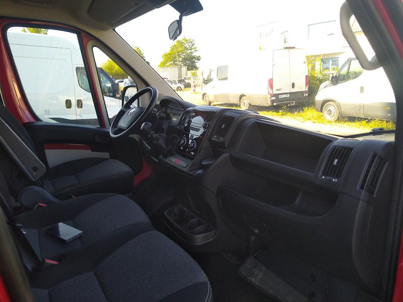 Fiat Ducato 2,3  130Ps 9 míst - fotka 11 z 11