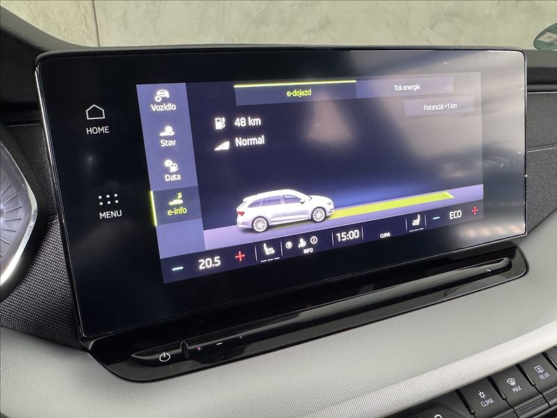 Škoda Octavia 1,4 TSi  iV DSG Style Virtual - fotka 33 z 49