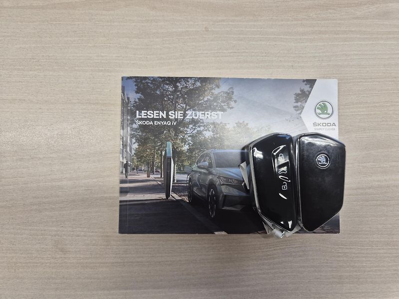 Škoda Enyaq 150kw, iV80 19ALU SOH 90% - fotka 19 z 44