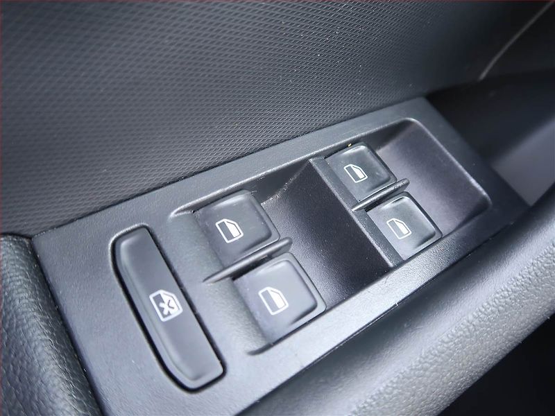 Škoda Rapid (2014) 1.2 TSI - fotka 14 z 14
