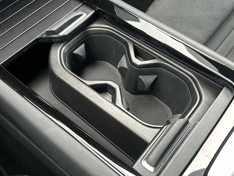 Volkswagen ID.7 Tourer (2024) 210 kW Pro - fotka 23 z 36