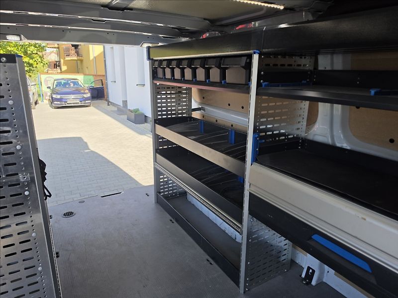 Ford Transit Custom 2,0 TDCi 96KW L2H1 - fotka 25 z 38
