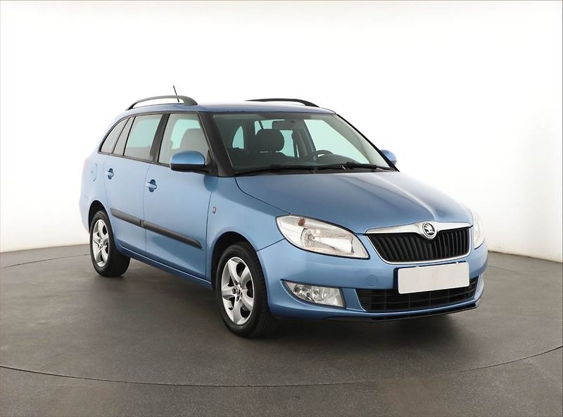 Škoda Fabia (2013) Ambition 1.2 TSI, Serv.kniha - fotografie inzerátu