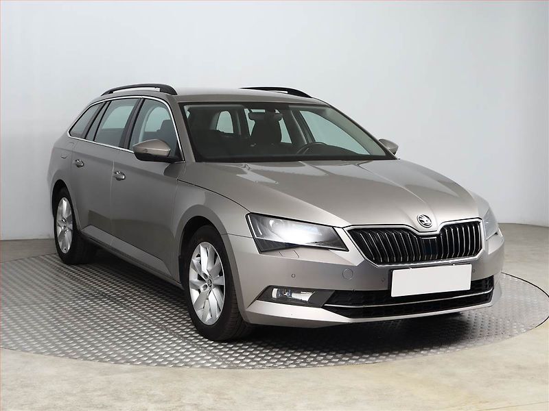 Škoda Superb (2016) Ambition 2.0 TDI, ČR,1.maj - fotografie inzerátu