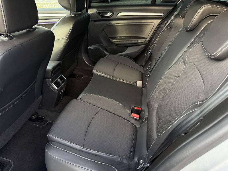 Renault Mégane 1.3TCe 140 Automat LED NAVI - fotka 19 z 21