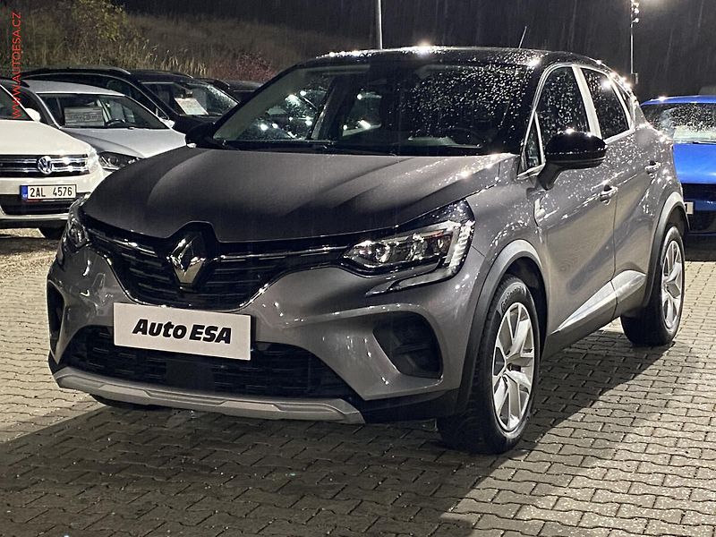 Renault Captur (2021) 1.0TCe, Experience, navi - fotka 3 z 19
