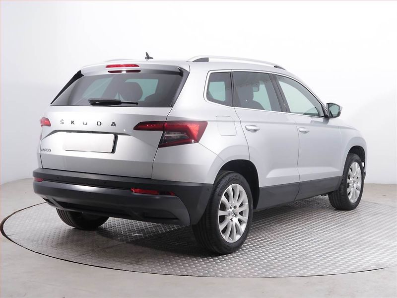 Škoda Karoq (2020) Style 1.5 TSI - fotka 5 z 22