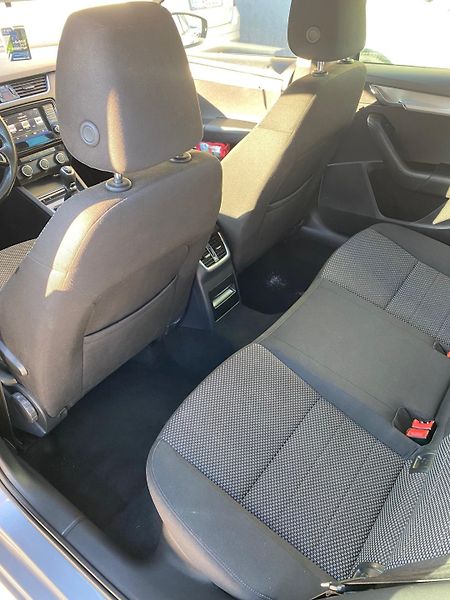 Škoda Octavia (2016) Škoda Octavia 1,6TDi TOP STAV - fotka 14 z 18
