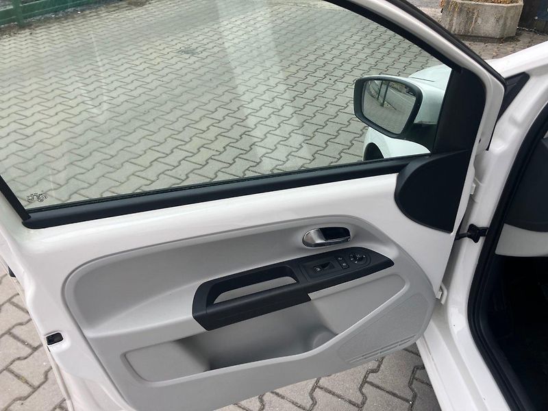 Seat Mii 1,0MPi (55kW)*KLIMATIZACE* - fotka 13 z 14