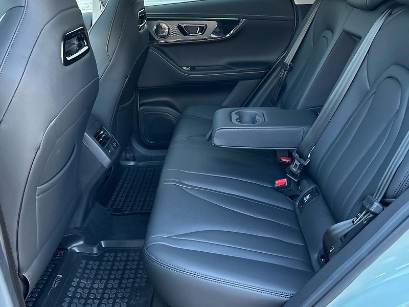 Omoda 5 EV (2026) Premium - fotka 14 z 28