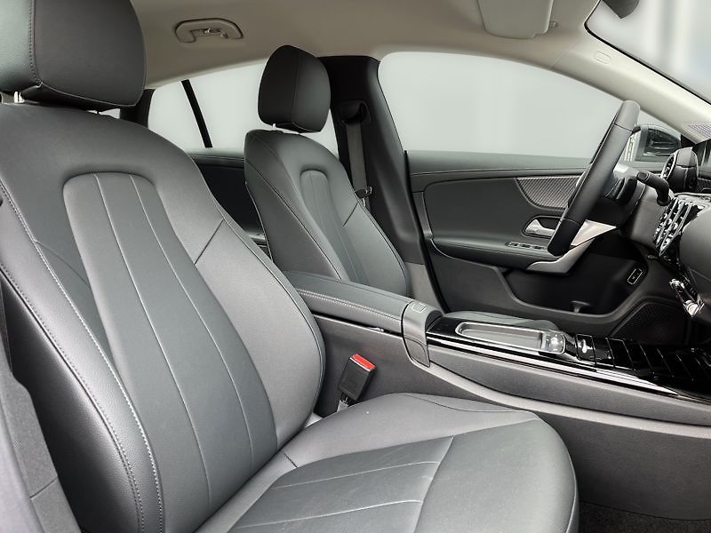 Mercedes-Benz CLA Třída 200 Shooting Brake Progr - fotka 16 z 21