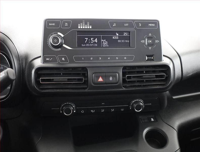 Opel Combo (2022) Edition 1.2 Turbo, 5Míst, ČR - fotka 10 z 17
