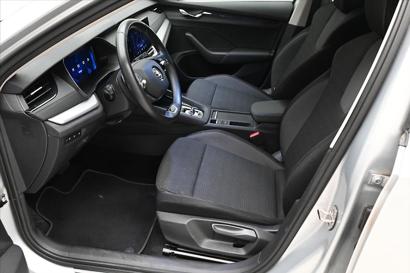 Škoda Octavia 2,0 TDI 110kW DSG Ambition Zár - fotka 11 z 24