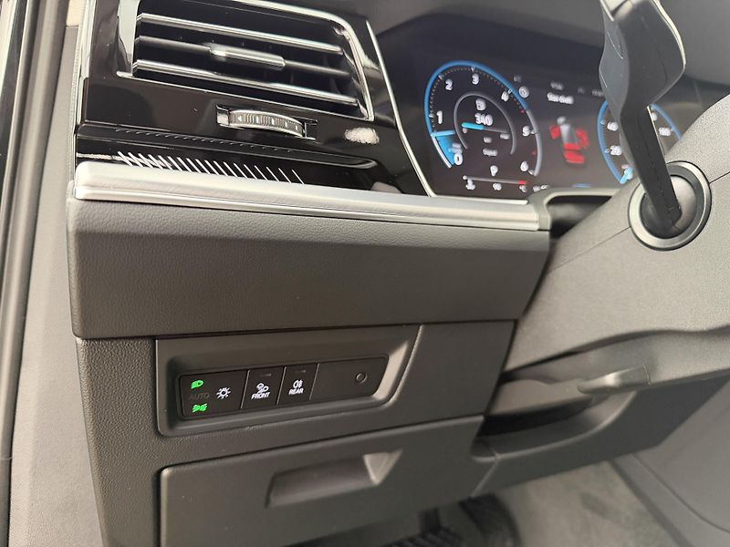 Volkswagen Touareg 3.0Tdi*1-MAJ*DPH*ELEGANCE* - fotka 9 z 49