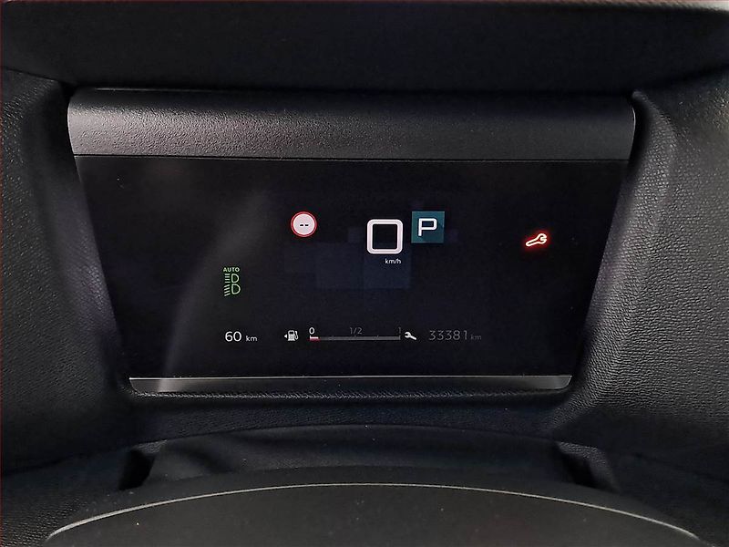 Citroën C4 X (2023) Feel Pack 1.2 PureTech - fotka 11 z 19