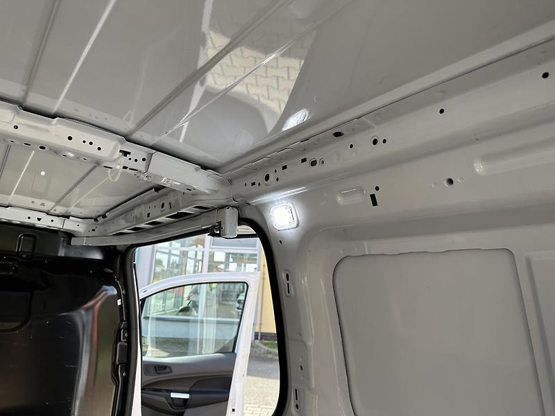 Ford Transit Connect (2019) 1,5-ecoblue-SENZORY-NAVI- L2H1 - fotka 59 z 70