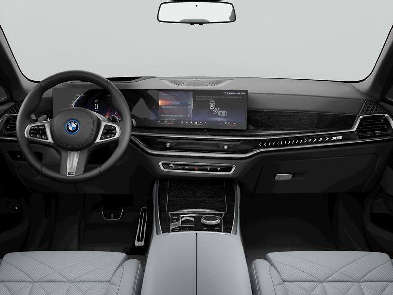 BMW X5 xDrive50e - fotka 4 z 6