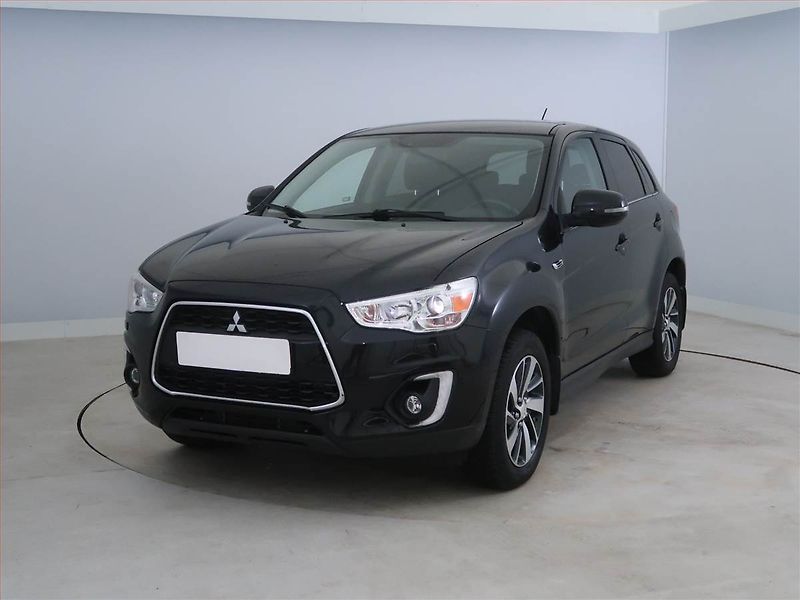 Mitsubishi ASX (2015) Intense 2.2 DI-D, 4X4 - fotka 2 z 16