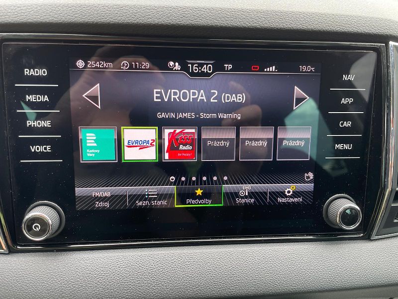 Škoda Karoq 1,5TSi DSG - fotka 33 z 44