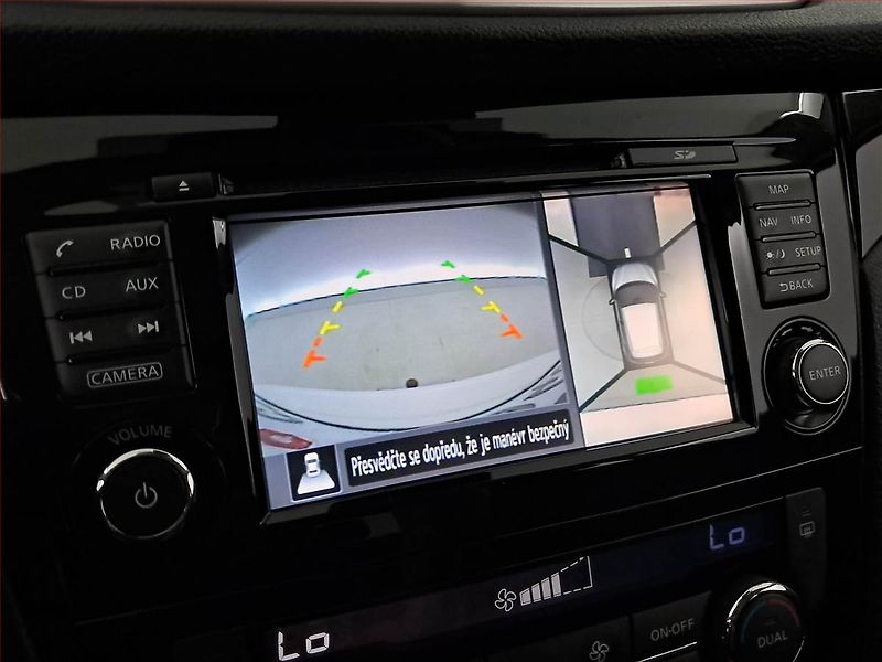 Nissan Qashqai (2015) 1.2 DIG-T, Automat, ČR,1.maj - fotka 25 z 28