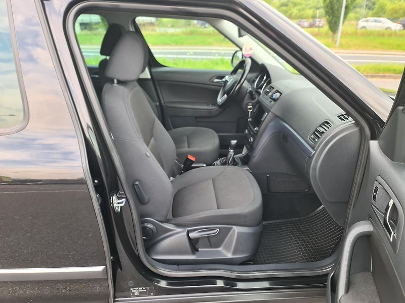 Škoda Yeti (2015) 2.0 TDi 103-KW 4x4 ADV OLOMOUC - fotka 20 z 76