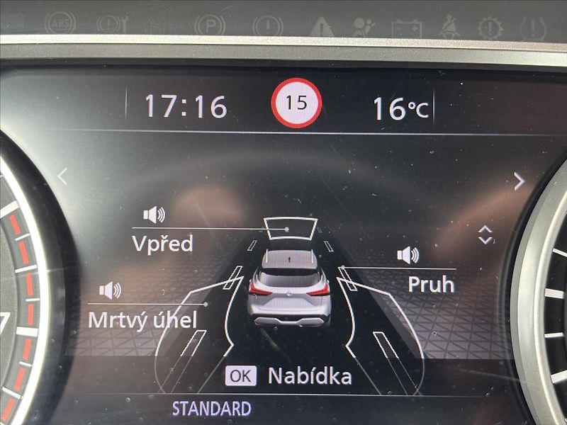 Nissan Qashqai 1,3 DIG-T Visia PLNÝ SERVIS - fotka 38 z 39