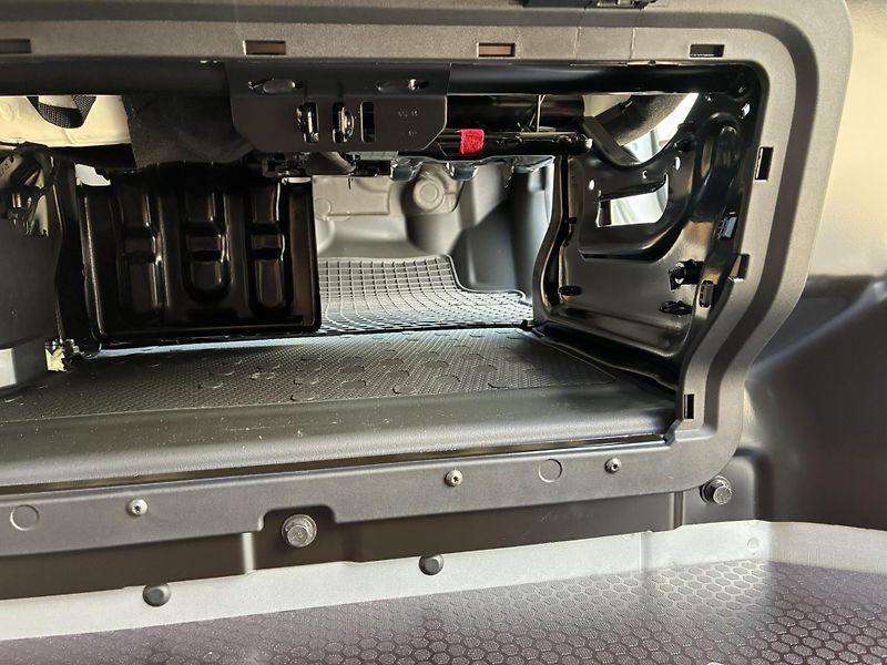 Renault Trafic (2026) VAN ULTIMATE L2H1P2 170k AT9 - fotka 16 z 18