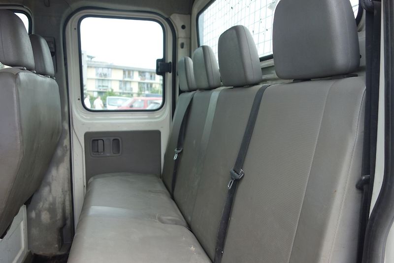 Volkswagen Crafter 2,5TDi 100 kW NAJ.220000km ! - fotka 20 z 27