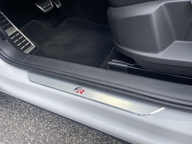 Seat Ateca (2020) FR 1.5 TSI 110 kW DSG  - fotka 31 z 34