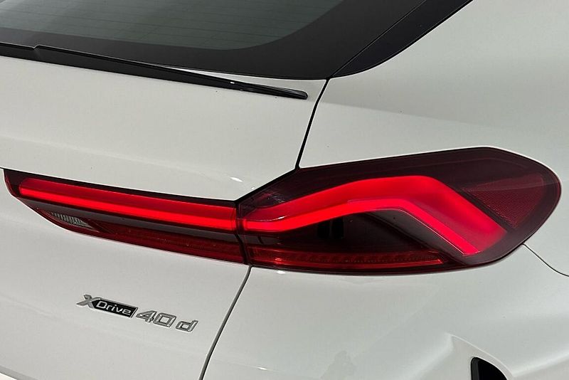BMW X6 xDrive40d - fotka 5 z 28