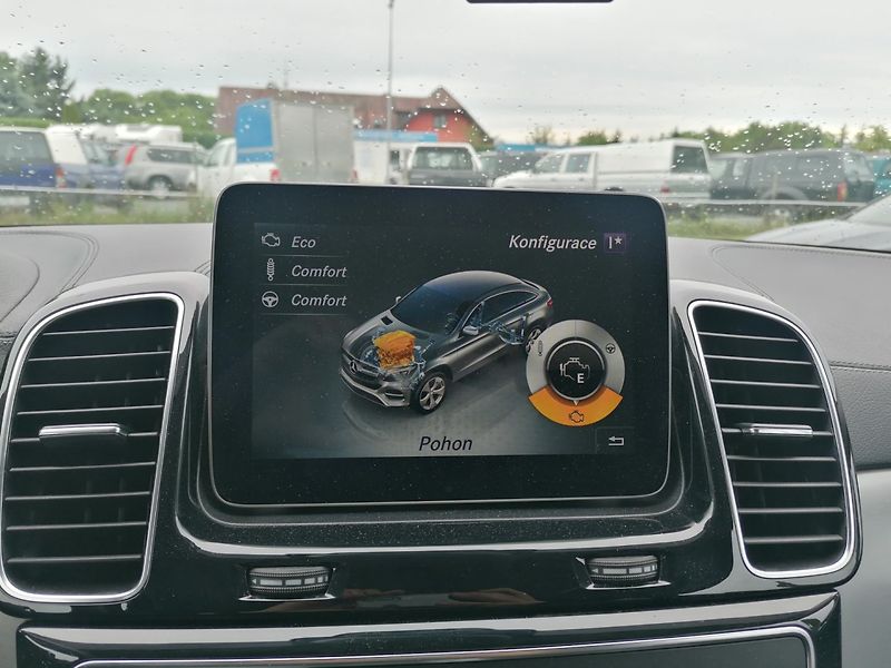 Mercedes-Benz GLE (2017) 350 CDi 4MATIC - fotka 14 z 33