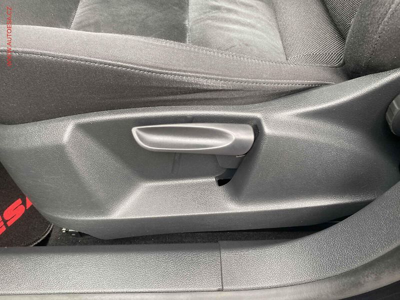 Volkswagen Tiguan (2013) 2.0TDi, Sport&Style, TZ - fotka 14 z 16