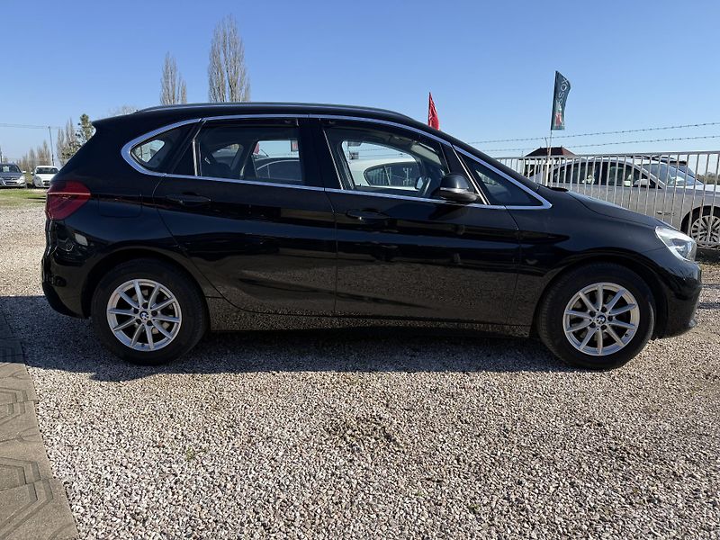 BMW Řada 2 (2015) 1.5 100kw spotřeba 4.9L2 - fotka 16 z 49