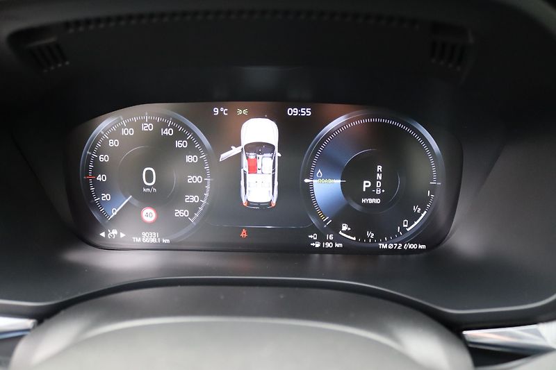 Volvo XC60 VOLVO XC60 T8 TWIN ENGINE R-DE - fotka 17 z 35