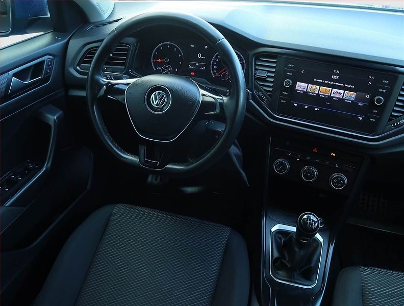 Volkswagen T-Roc (2020) 1.0 TSI, ČR,1.maj, Serv.kniha - fotka 7 z 16