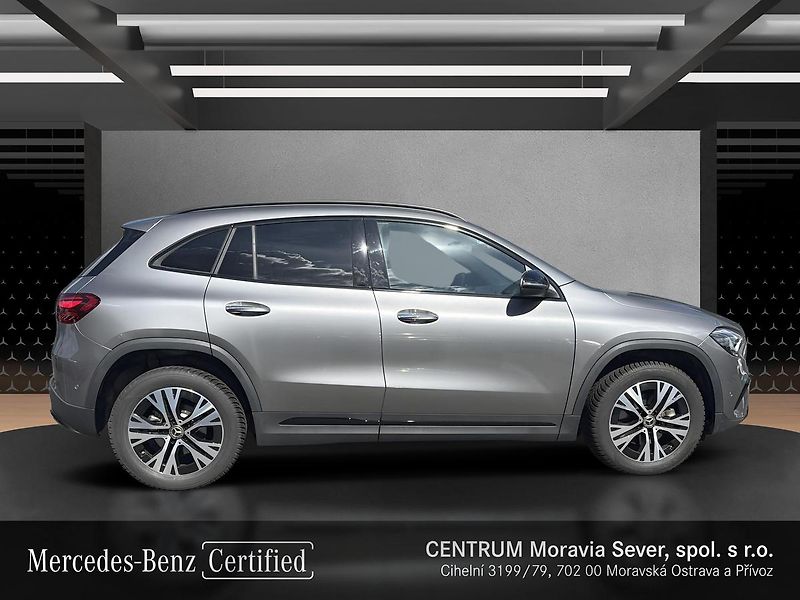 Mercedes-Benz GLA 200d 4MATIC - fotka 6 z 17