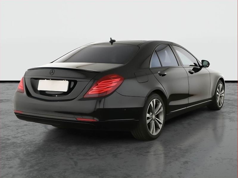 Mercedes-Benz Třídy S (2016) S 350 d 4MATIC - fotka 5 z 31