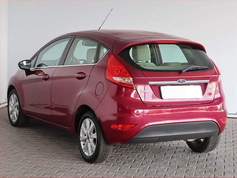 Ford Fiesta (2009) 1.6 TDCi, Tempomat - fotka 4 z 15