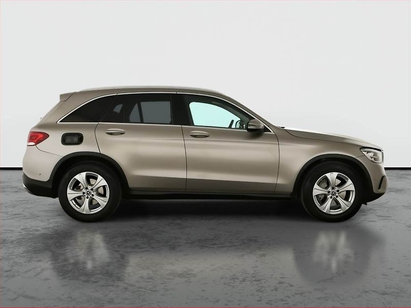 Mercedes-Benz GLC (2020) 200 4MATIC - fotka 6 z 17