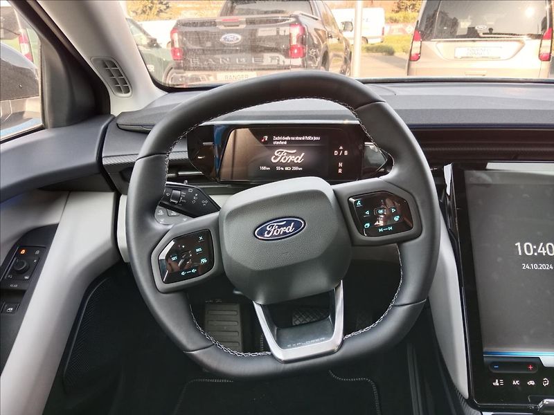 Ford Explorer (2025) Prodl. dojezd 77kWh  Premium - fotka 10 z 15