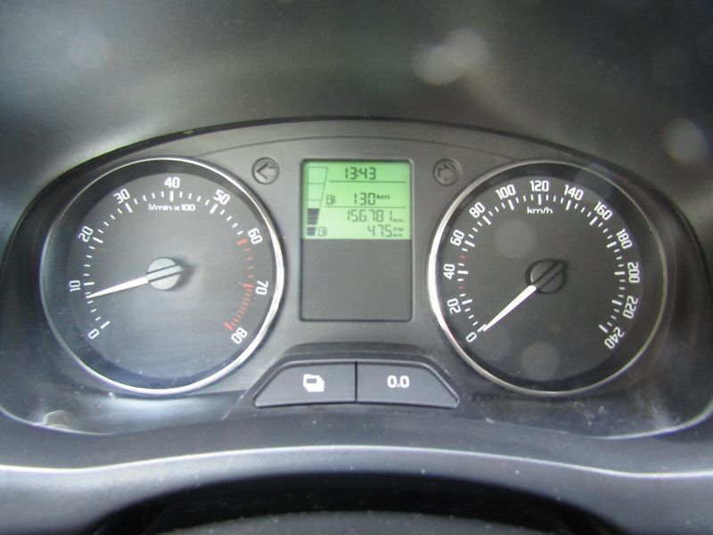Škoda Fabia (2014) 1.4 16V 63kW TOP QUALITY - fotka 27 z 37