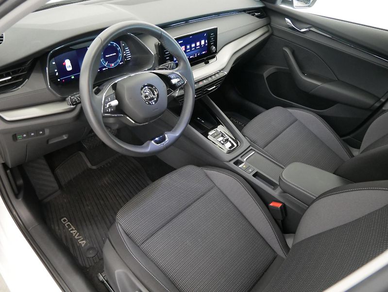 Škoda Octavia - fotka 13 z 24
