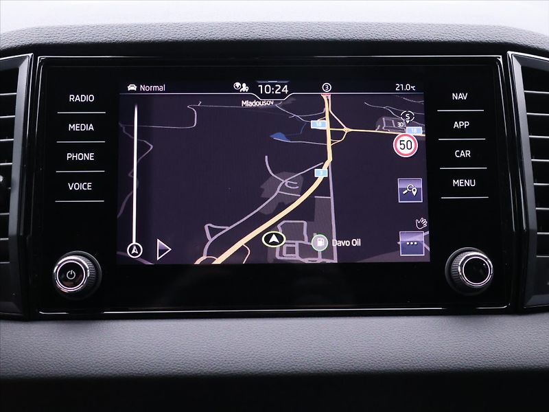 Škoda Karoq 1,5 TSi Sportline DSG 1maj DPH - fotka 32 z 47