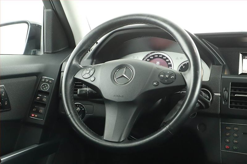 Mercedes-Benz GLK (2009) 220 CDI, 4X4, Automat - fotka 8 z 14